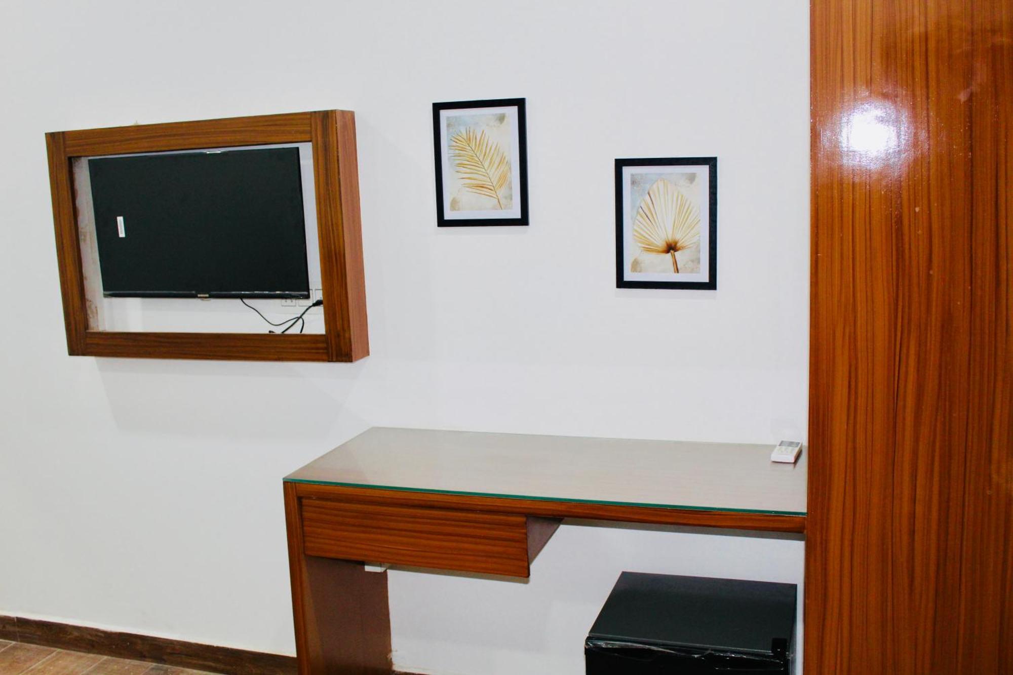 The Loya Hotel Muktsar Bagian luar foto