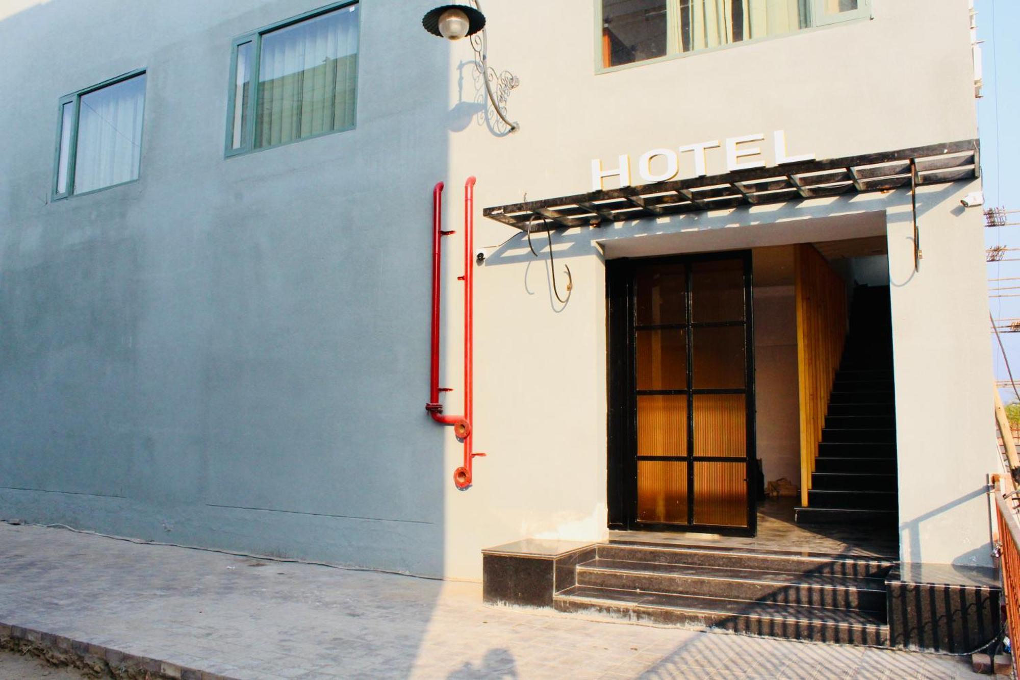 The Loya Hotel Muktsar Bagian luar foto