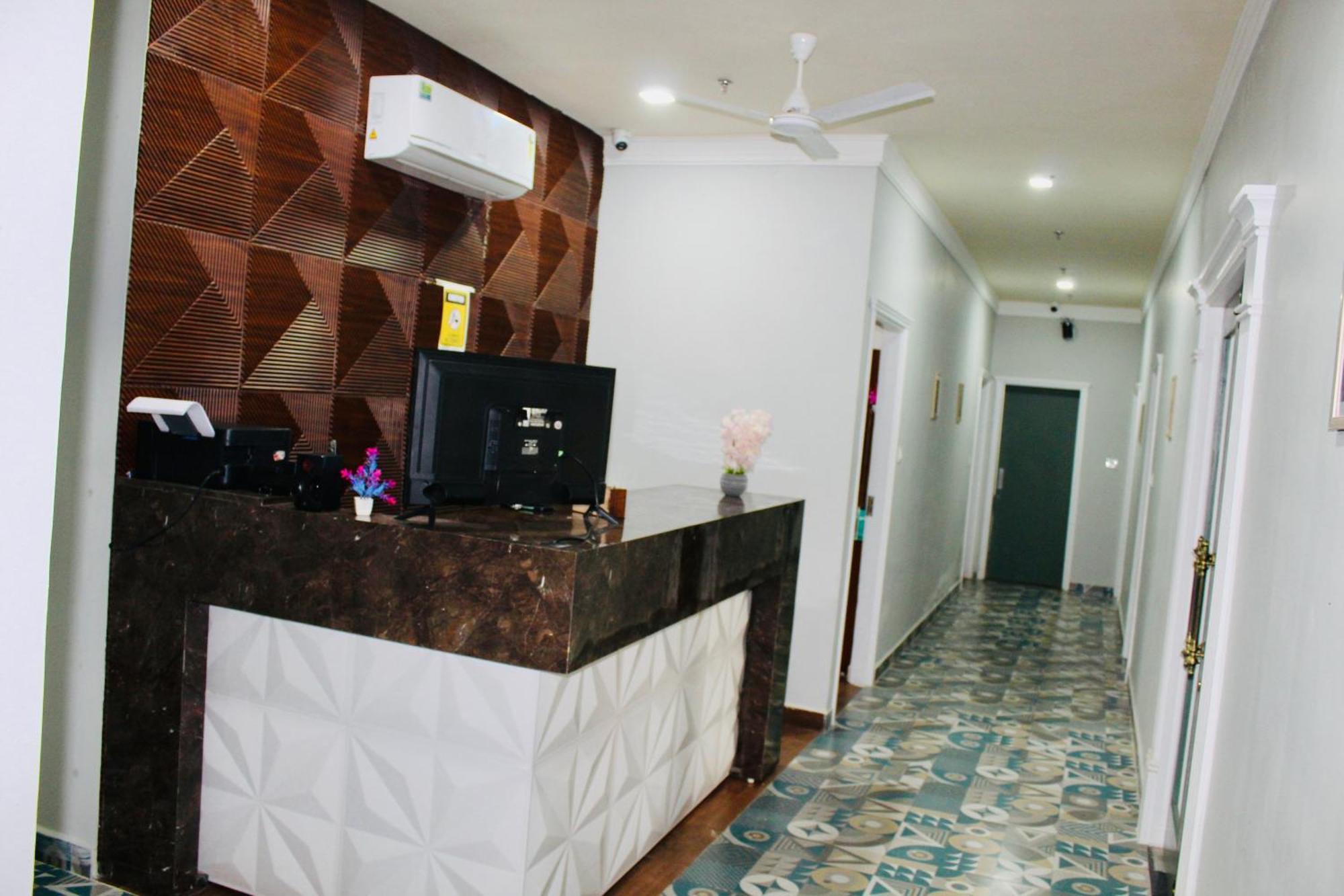The Loya Hotel Muktsar Bagian luar foto